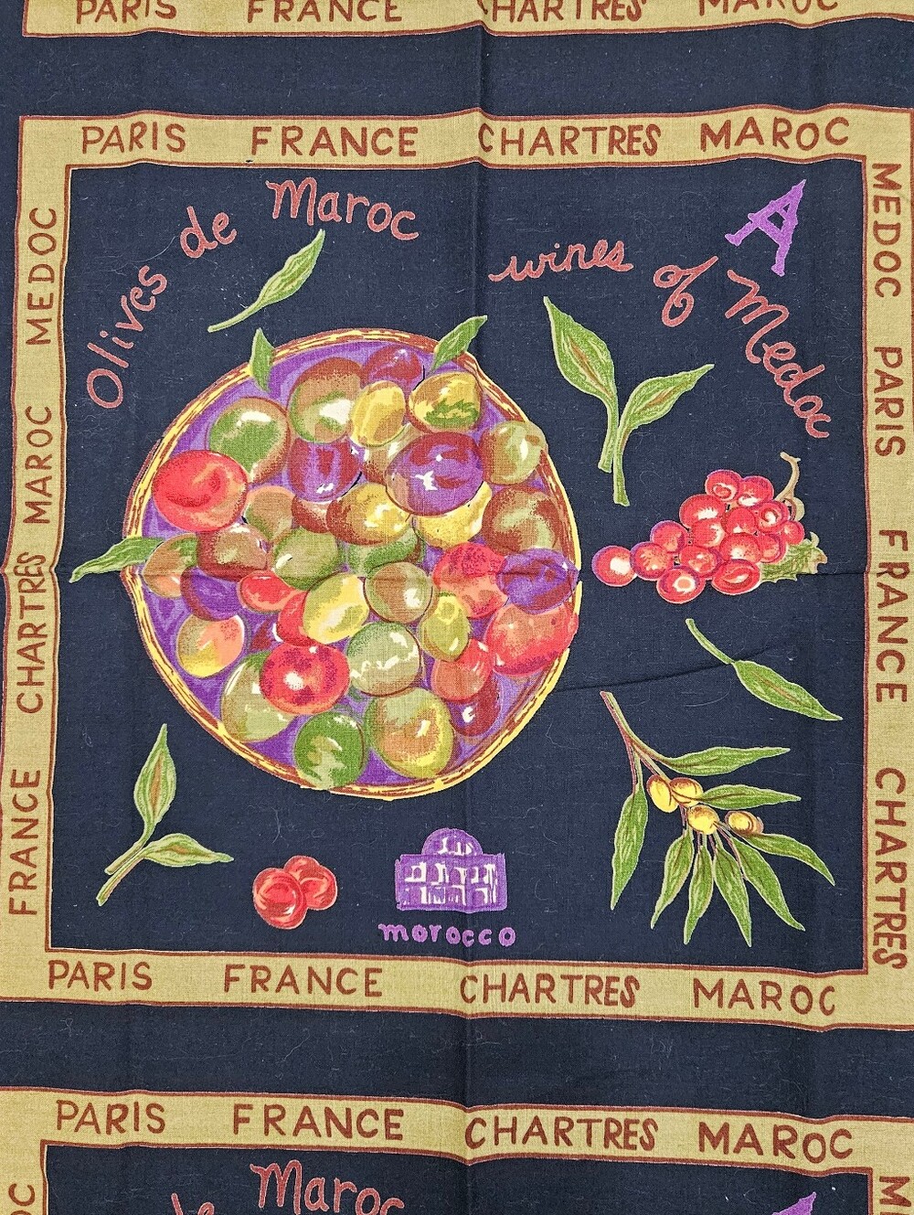 VTG April Cornell 2000 Paris France Grapes Olives Wine 48" Sq. Tablecloth NWOT